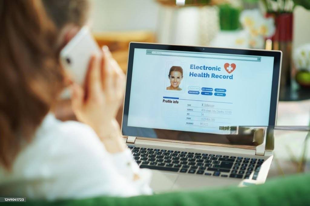 Akses Data Pasien: Login Aplikasi SIMRS dan Aplikasi Terkait